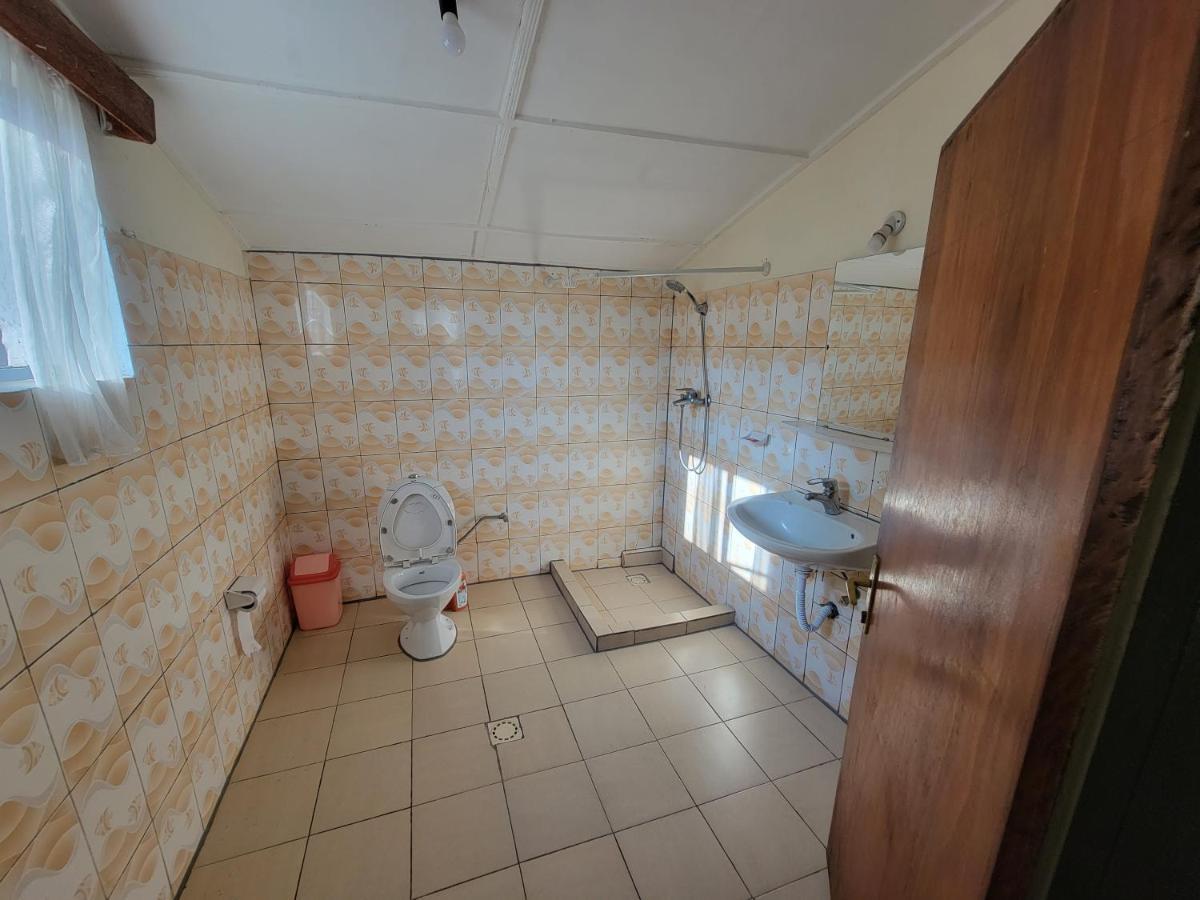 Maddy'S Kitchen And Accomodation Gisenyi Exterior photo